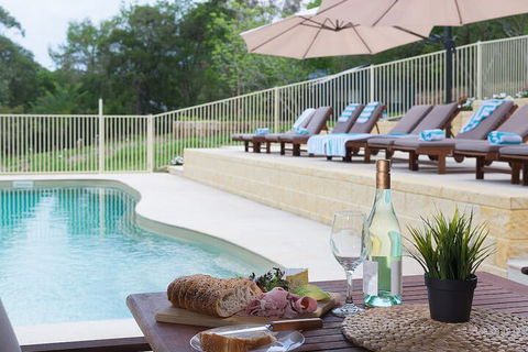 Jacaranda Cottages - Hotel Accommodation 5