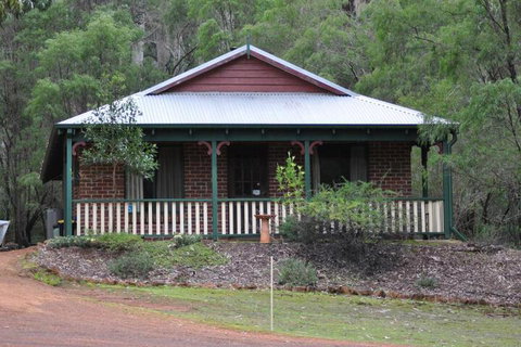 Karri Valley Chalets - Hotel Accommodation 3
