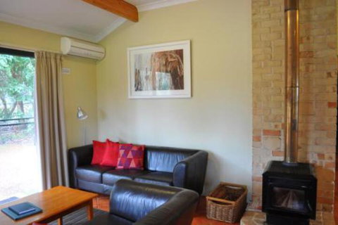 Karri Valley Chalets - Hotel Accommodation 7