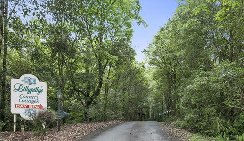 Lillypilly's Cottages & Day Spa - Hotel Accommodation 1