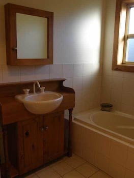 Beachport Retreat Holiday House - Hotel Accommodation 1