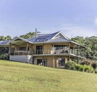Clarendon Forest Retreat - Hotel Accommodation