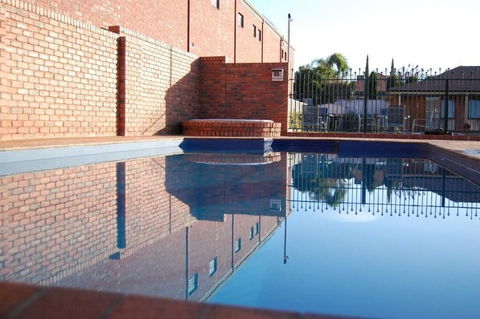 Australian Settlers Motor Inn - Hotel Accommodation 4