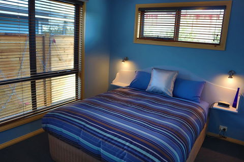 Strahan Bungalows - Hotel Accommodation 6