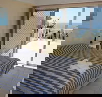 Hillhaven Holiday Apartments - Hotel Accommodation