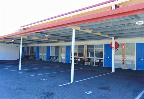 Rockhampton Court Motor Inn - Hotel Accommodation 3