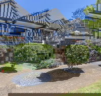 Montville Mountain Inn - Hotel Accommodation