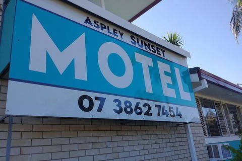 Aspley Sunset Motel - Hotel Accommodation 4