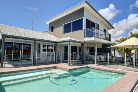 Coorumbong 36 - Hotel Accommodation 2