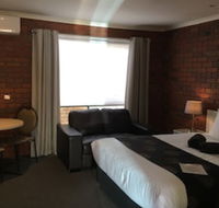 Melton Motor Inn  Apartments - Hotel Accommodation
