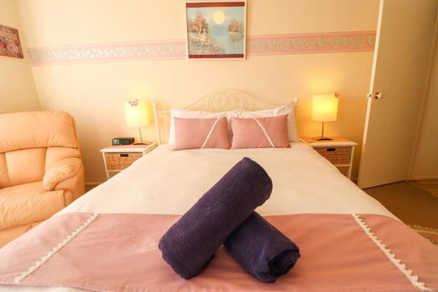 Bromyard Cottage - Hotel Accommodation 6