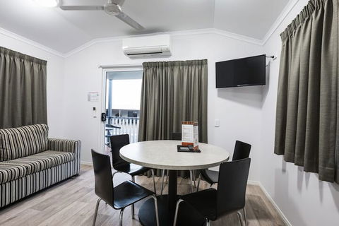 Hotel Settlers - Hotel Accommodation 6