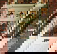 Hamptons Inn - Hotel Accommodation