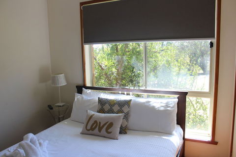 Australian Home Away At East Doncaster Andersons Creek 1 - Hotel Accommodation 6