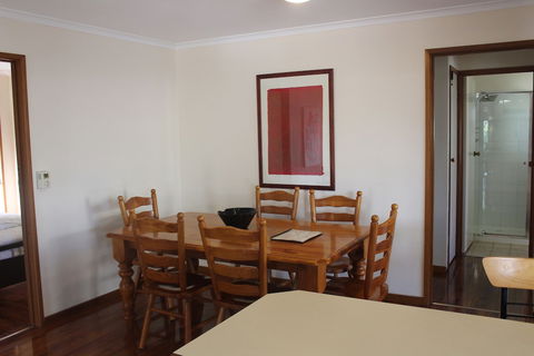 Australian Home Away At East Doncaster Andersons Creek 1 - Hotel Accommodation 3