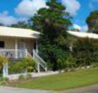 Tinaroo Sunset Retreat - Hotel Accommodation