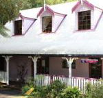 Dancing Waters Cottage - Hotel Accommodation