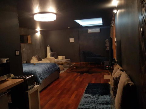 Mudstone Spa Retreat - Hotel Accommodation 4