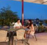 La Marina Waterfront Villa - Hotel Accommodation