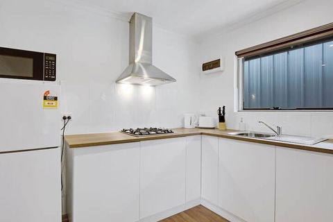 Adelaide Holiday Homes - Hotel Accommodation 4