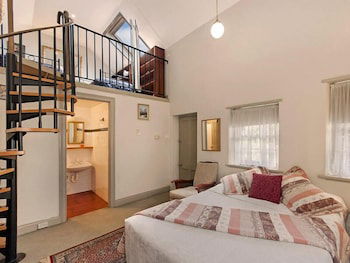 Victoria House - Hotel Accommodation 1