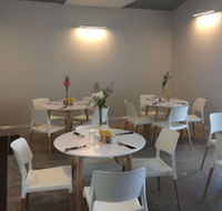 Banana Hotel Motel - Hotel Accommodation