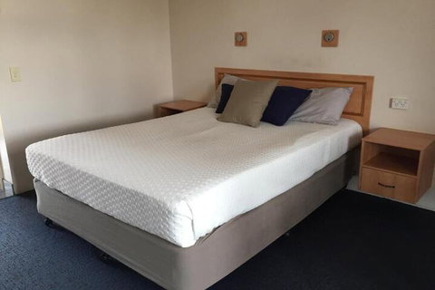 Banana Hotel Motel - Hotel Accommodation 2