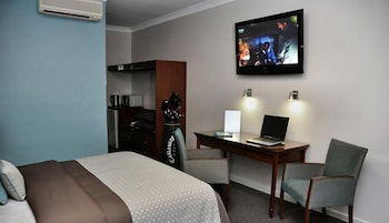 Pastoral Hotel Motel - Hotel Accommodation 2