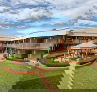 Cosmopolitan Apartments - Hotel Accommodation