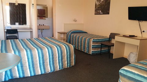 Highway One Motel Port Augusta - Hotel Accommodation 6
