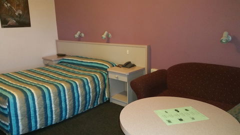 Highway One Motel Port Augusta - Hotel Accommodation 3