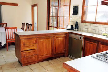 Hawthorn Holiday House - Hotel Accommodation 4