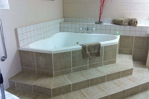 Tartan Motel - Hotel Accommodation 4