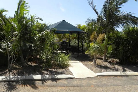 Carnarvon Central Apartments - Hotel Accommodation 4