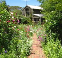 Braeside Mt Macedon Country Retreat  Bed  Breakfast
