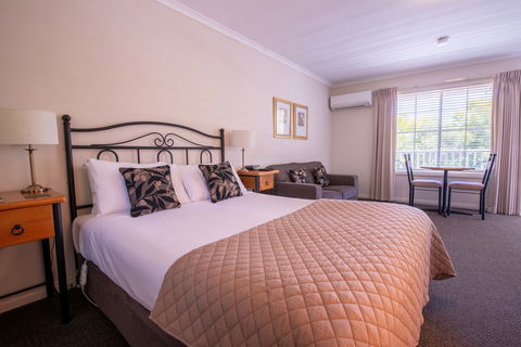 Yarra Gables - Hotel Accommodation 3