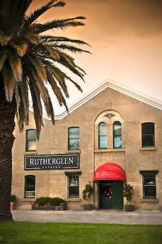 Tuileries - Hotel Accommodation 2