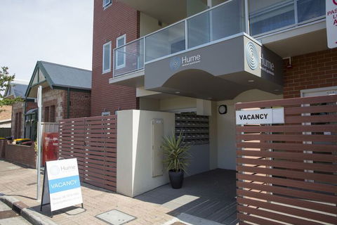 Hume Serviced Apartments - Hotel Accommodation 1