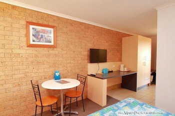 Morayfield Tavern & Motel - Hotel Accommodation 3