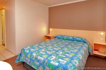 Morayfield Tavern & Motel - Hotel Accommodation 4