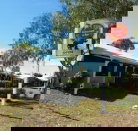 Landsborough Lodge Motel - Hotel Accommodation