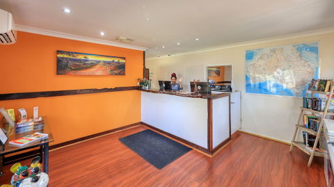 Cobar Caravan Park - Hotel Accommodation 4