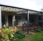 Absolute Waterfront Cottage - Hotel Accommodation