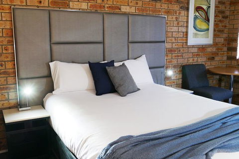 Country Capital Motel - Hotel Accommodation 4