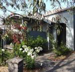 Mews on Frederick - Hotel Accommodation