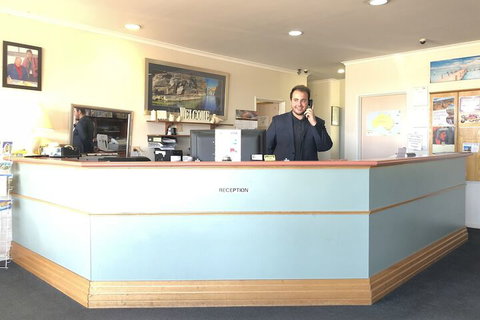 Carnarvon Gateway Motel - Hotel Accommodation 5