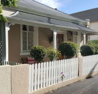 Arendon Cottage - Hotel Accommodation