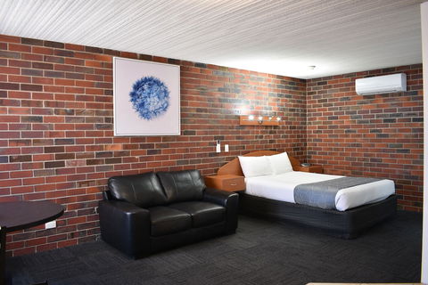 Townhouse Motor Inn - Hotel Accommodation 5