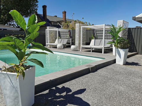 Townhouse Motor Inn - Hotel Accommodation 2