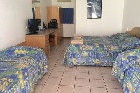 Paraway Motel - Hotel Accommodation 4